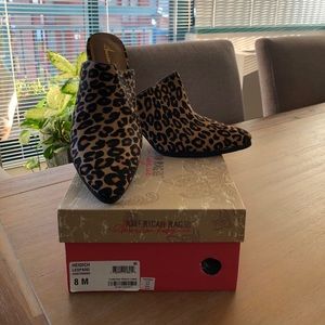 NWT leopard print mules